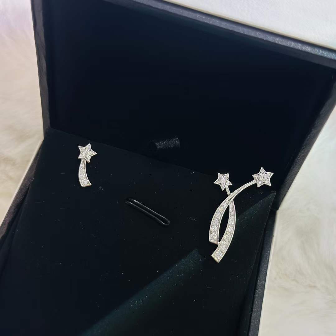 Chanel Women CC Etoile Filante Earrings 18K White Silver Diamonds