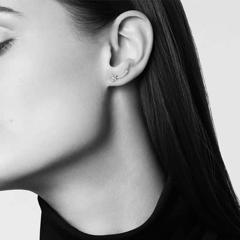 Chanel Women CC Etoile Filante Earrings 18K White Silver Diamonds