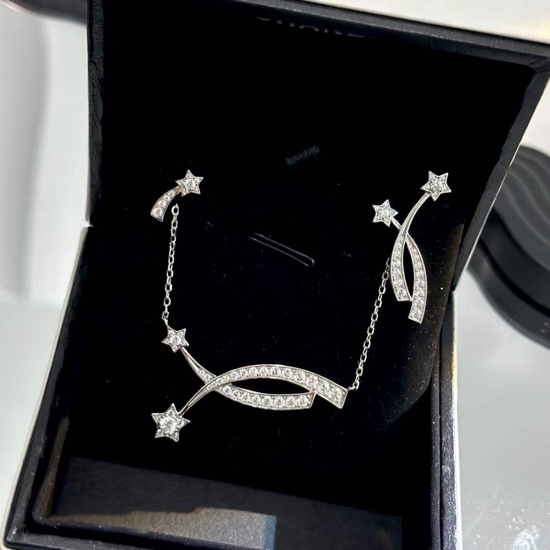 Chanel Women CC Etoile Filante Earrings 18K White Silver Diamonds