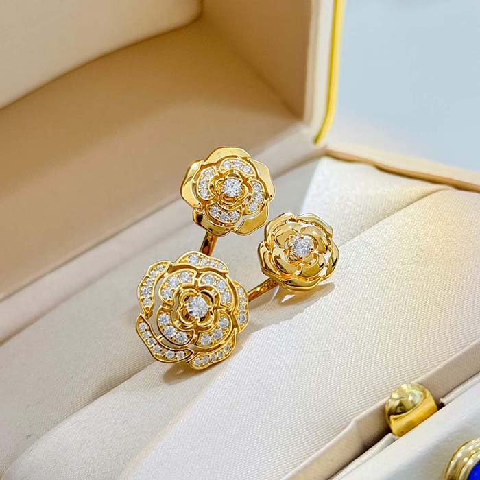Chanel Women CC Extrait De Camelia Transformable Ring 18K Rose Gold Diamonds