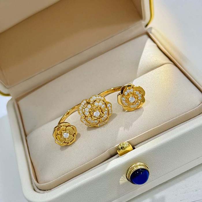 Chanel Women CC Extrait De Camelia Transformable Ring 18K Rose Gold Diamonds