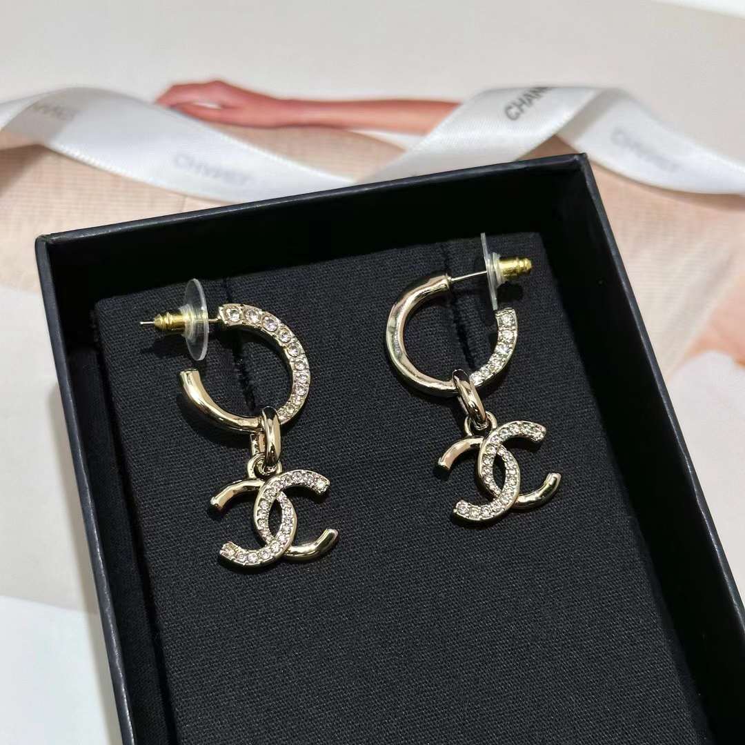 Chanel Women CC Pendant Earrings Metal Strass Gold Crystal