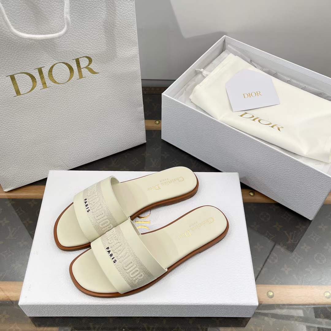 Dior Unisex CD Dway Slide White Calfskin Embroidered Cotton