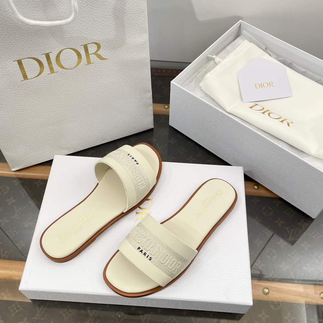 Dior Unisex CD Dway Slide White Calfskin Embroidered Cotton