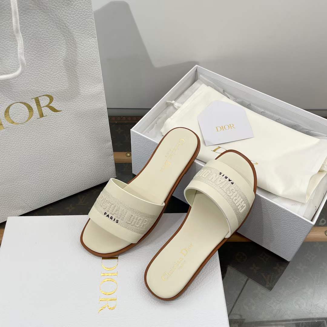 Dior Unisex CD Dway Slide White Calfskin Embroidered Cotton