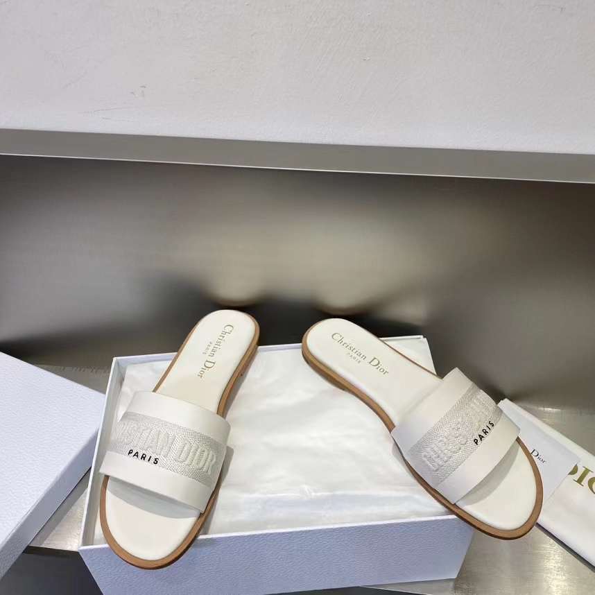 Dior Unisex CD Dway Slide White Calfskin Embroidered Cotton