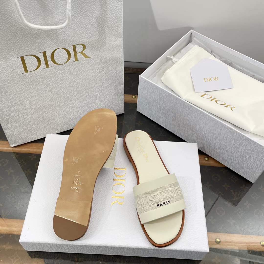 Dior Unisex CD Dway Slide White Calfskin Embroidered Cotton