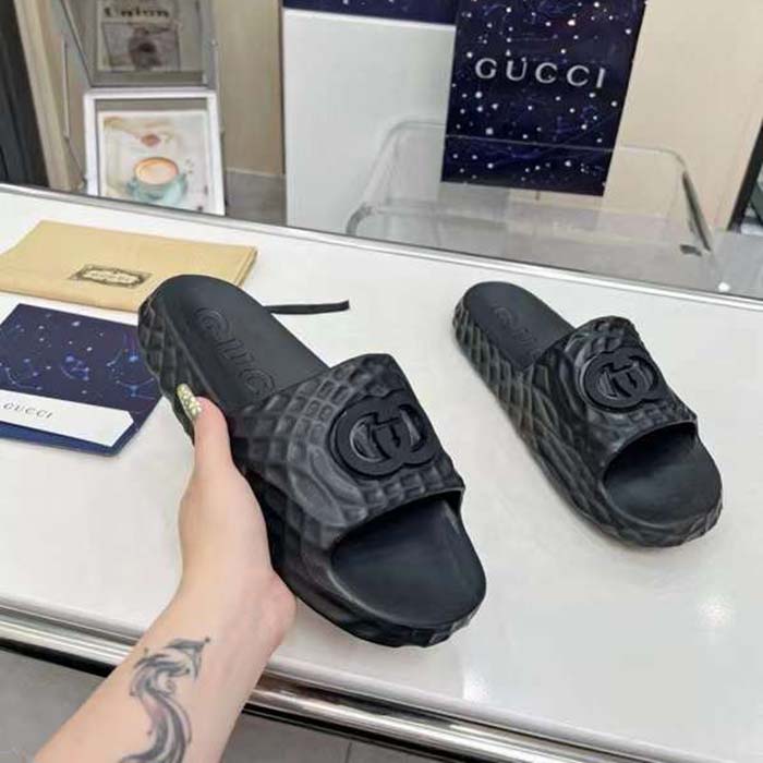 Gucci Unisex GG Interlocking G Slide Sandal Black Textured Rubber