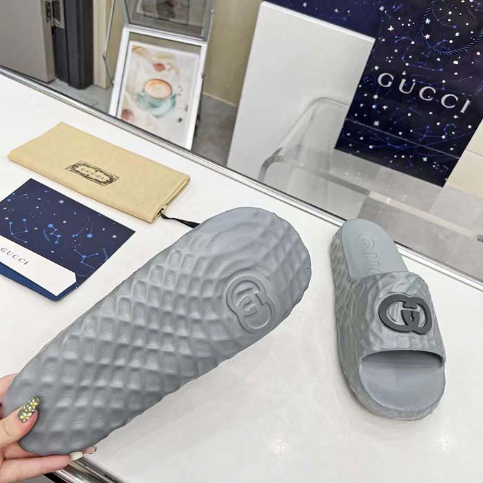 Gucci Unisex GG Interlocking G Slide Sandal Grey Textured Rubber