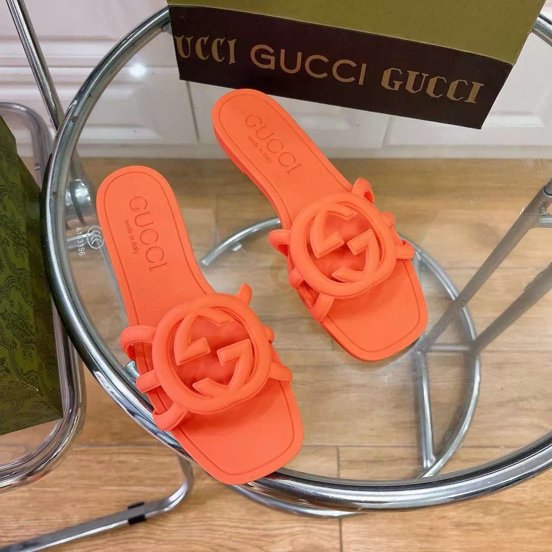 Gucci Unisex GG Interlocking G Slide Sandal Orange Rubber Flat
