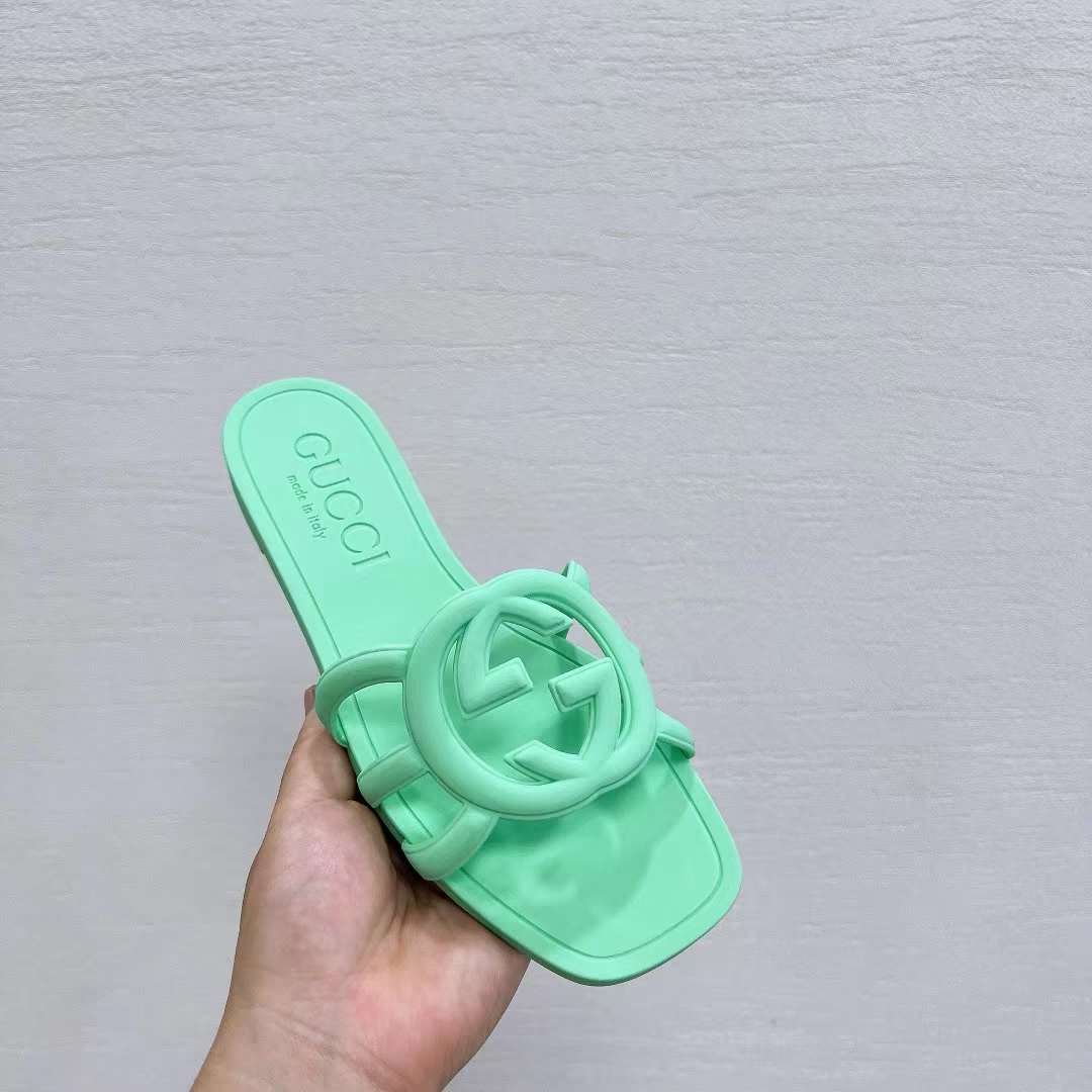 Gucci Unisex GG Interlocking G Slide Sandal Pale Green Rubber Flat