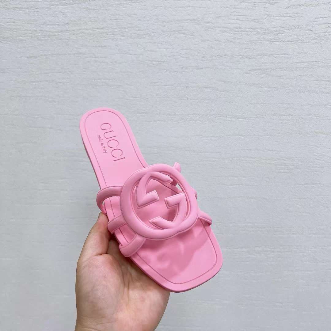 Gucci Women GG Interlocking G Slide Sandal Pink Rubber Flat