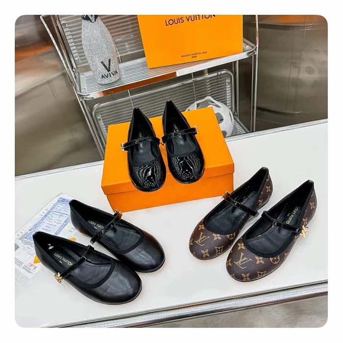 Louis Vuitton Women Romy Flat Ballerina Black Lambskin Leather LV Twist 1ACUKM
