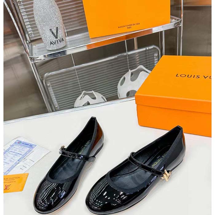 Louis Vuitton Women Romy Flat Ballerina Black Lambskin Patent Leather LV Twist