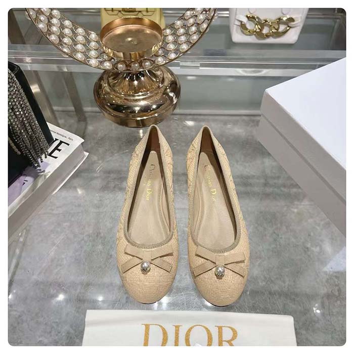 Dior CD Women Dior Ballet Flat Natural Cannage Raffia Grosgrain Bow Resin Pearl