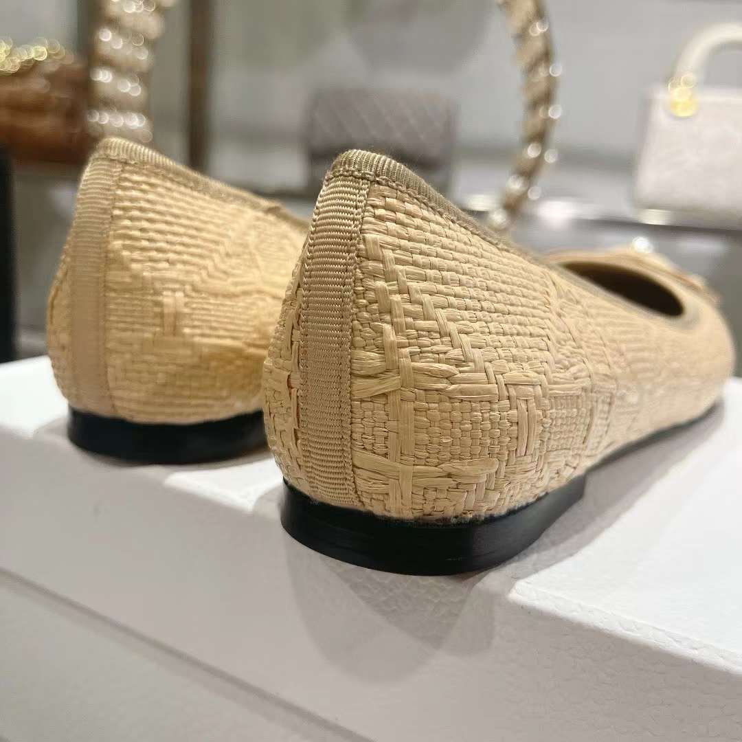 Dior CD Women Dior Ballet Flat Natural Cannage Raffia Grosgrain Bow Resin Pearl