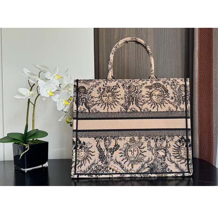 Dior Unisex Large Dior Book Tote Beige Black Toile De Jouy Soleil Embroidery