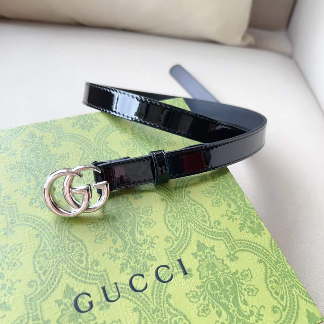 Gucci Unisex GG Marmont Thin Belt Black Leather Double G Buckle