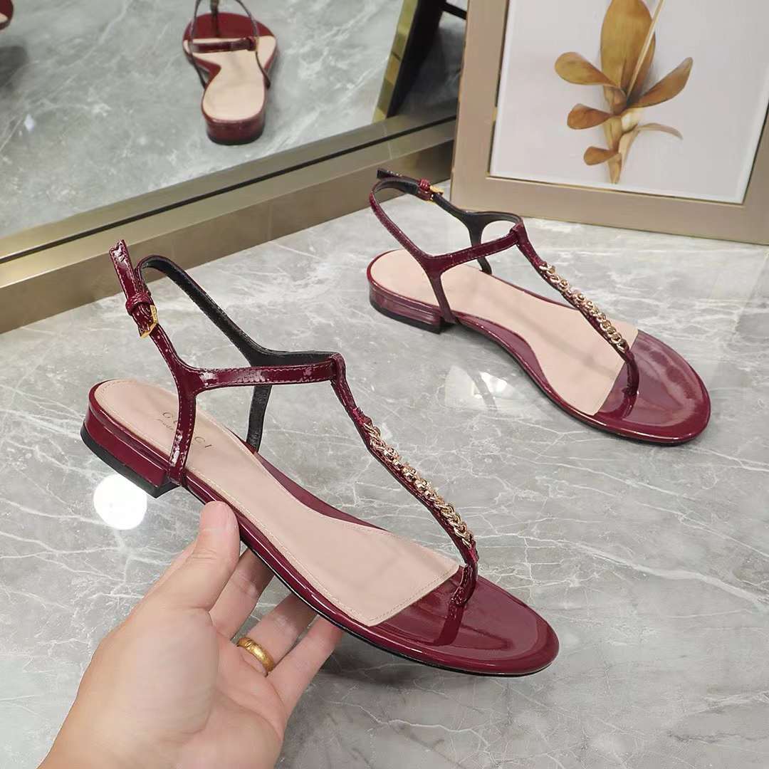 Gucci Women GG Signoria Thong Sandal Rosso Ancora Red Patent Leather Flat