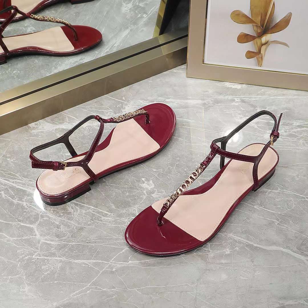 Gucci Women GG Signoria Thong Sandal Rosso Ancora Red Patent Leather Flat