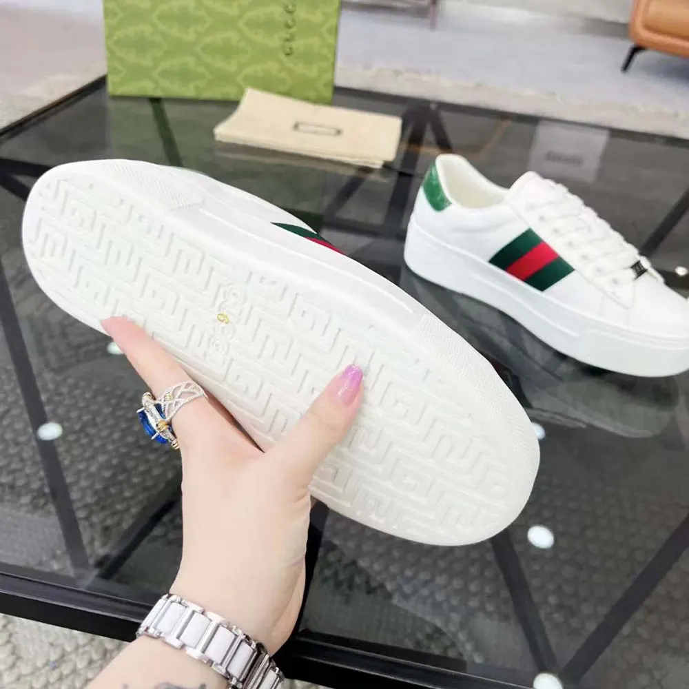 Gucci Unisex GG Ace Sneaker White Leather Green Red Web ‘ACE’ Metal Tag Rubber 4.5cm