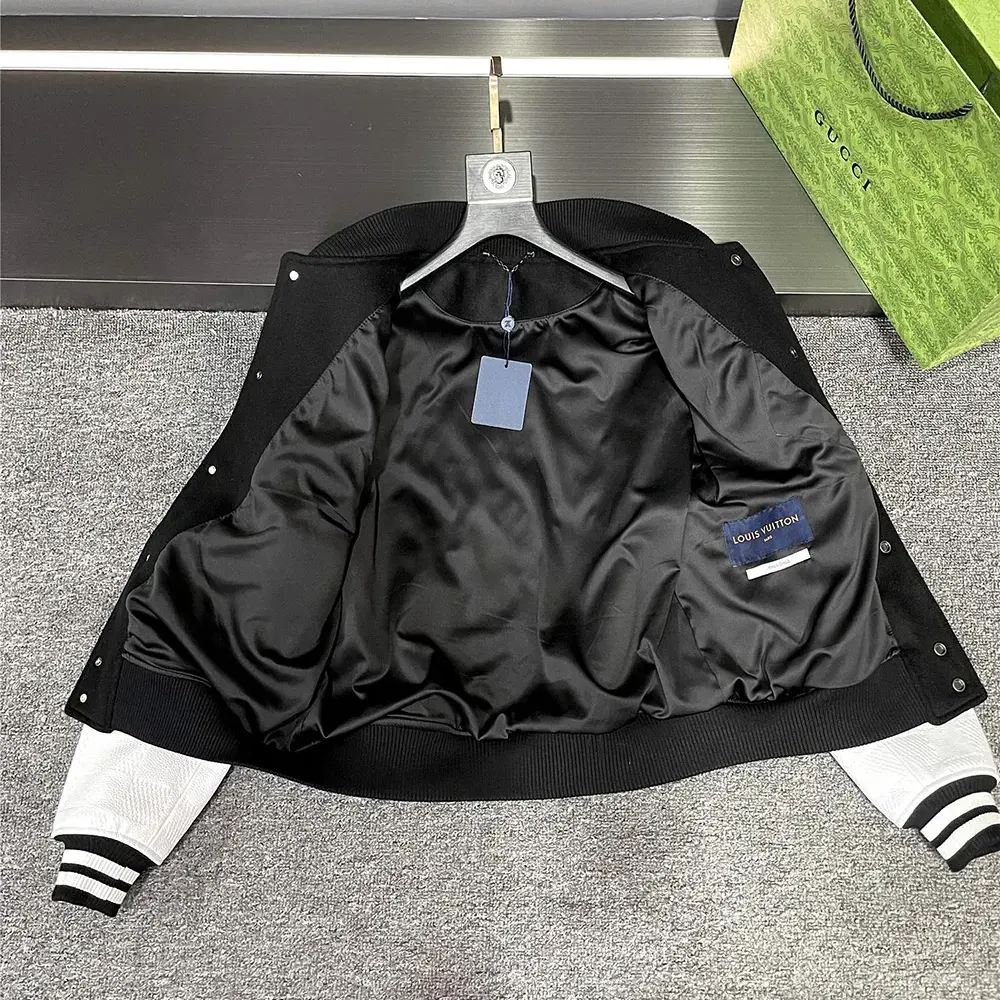 Louis Vuitton Men Signature Varsity Blouson 1AFIO1