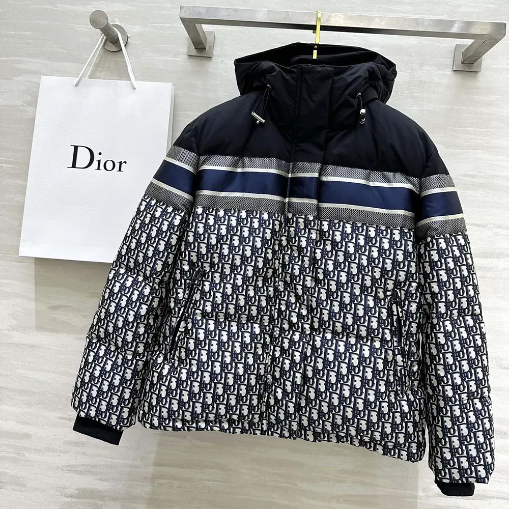 Dior Men Reversible Cropped Puffer Jacket Blue and Ecru Dior Oblique Quilted Technical Taffeta