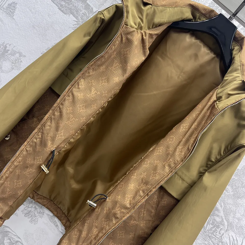 Louis Vuitton Women Monogram Accent Zip-Up Parka 1AGBV9
