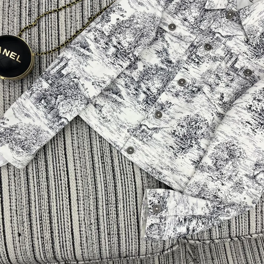 Dior Men Jacket White Cotton Denim with Blue Toile de Jouy Scotland Motif