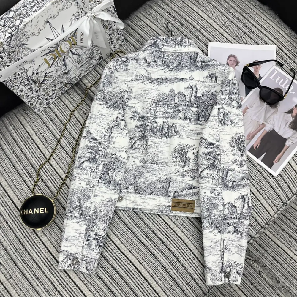 Dior Men Jacket White Cotton Denim with Blue Toile de Jouy Scotland Motif
