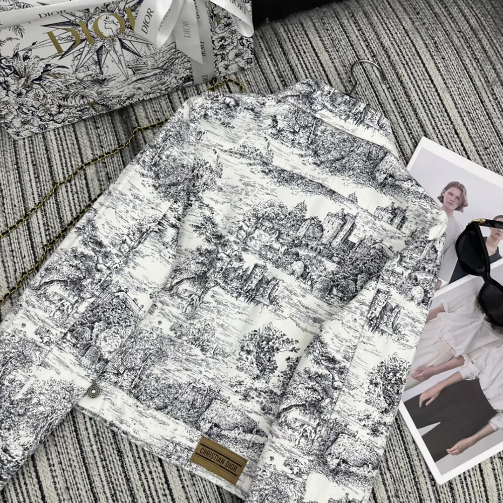 Dior Men Jacket White Cotton Denim with Blue Toile de Jouy Scotland Motif