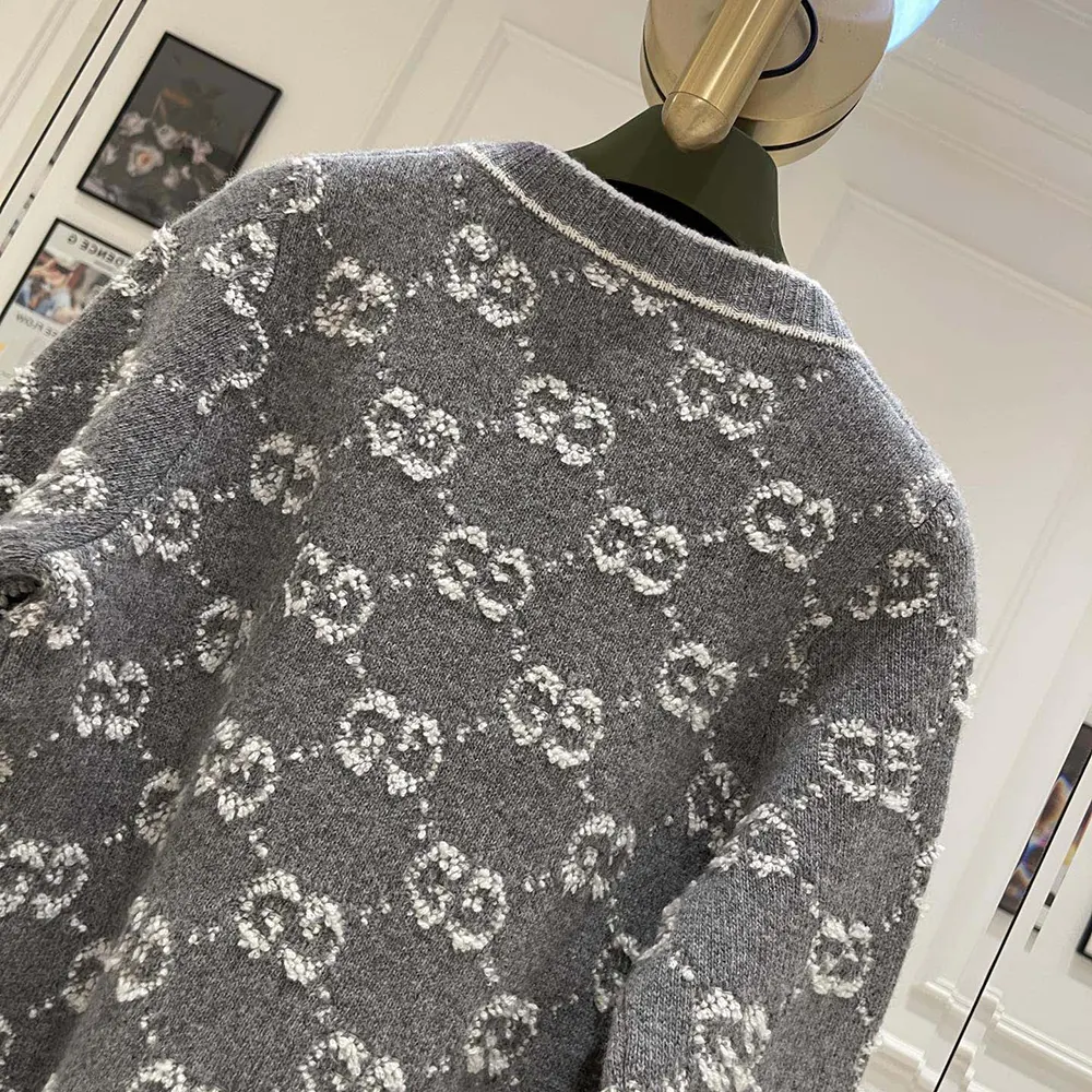 Gucci Men GG Wool Boucle Jacquard Cardigan 713300XKCNA1130