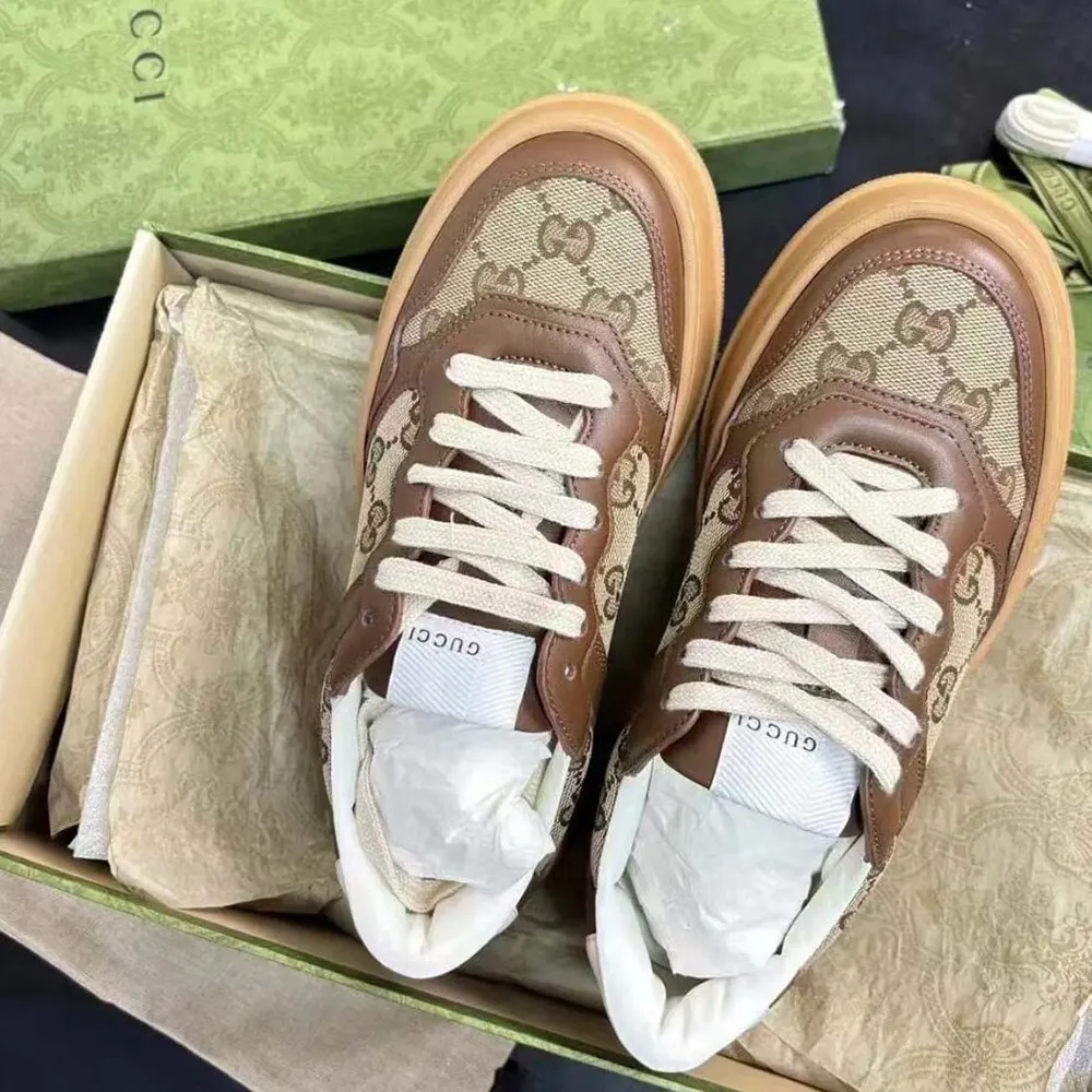 Gucci Unisex GG Trainers with Beige and Ebony Orignal GG Canvas