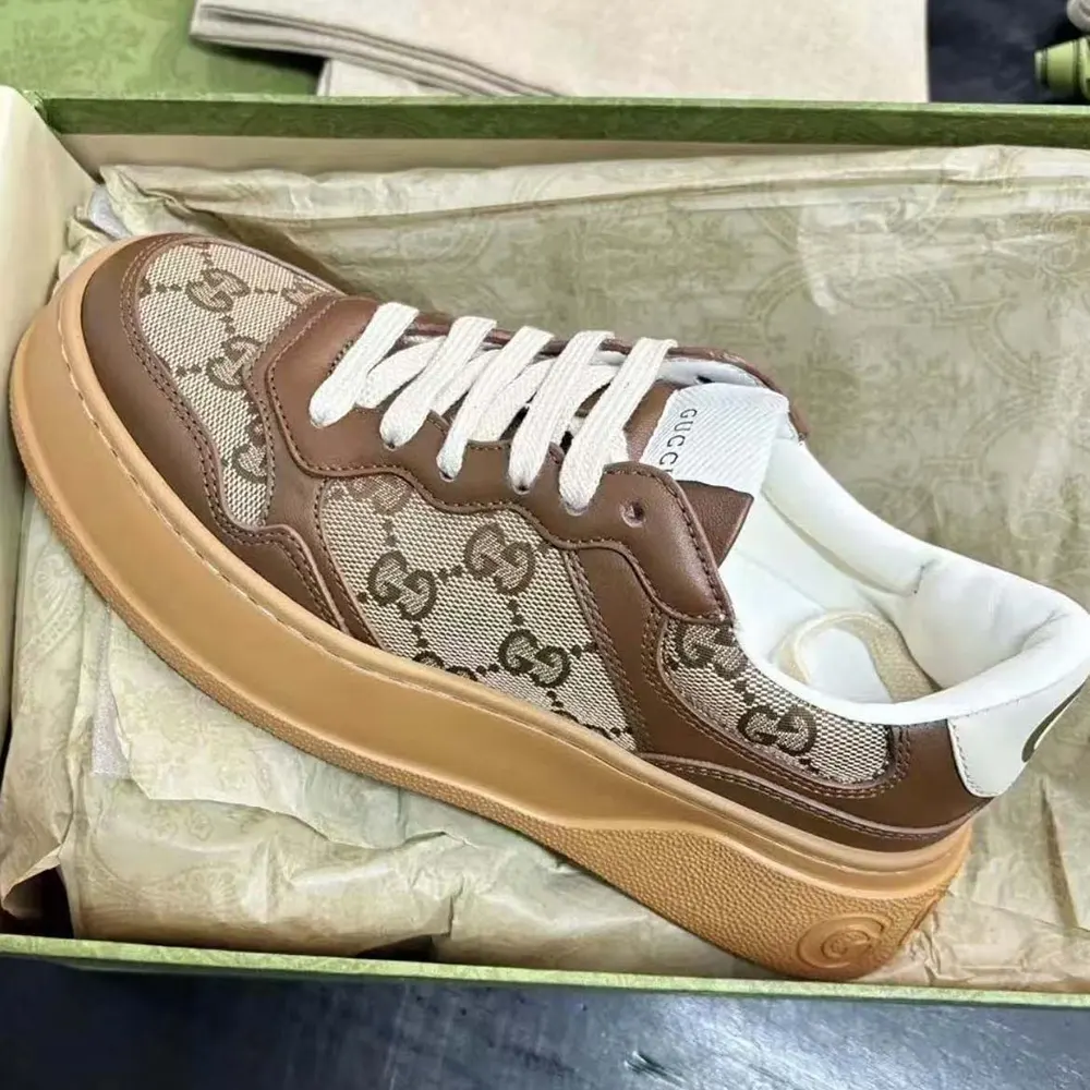 Gucci Unisex GG Trainers with Beige and Ebony Orignal GG Canvas