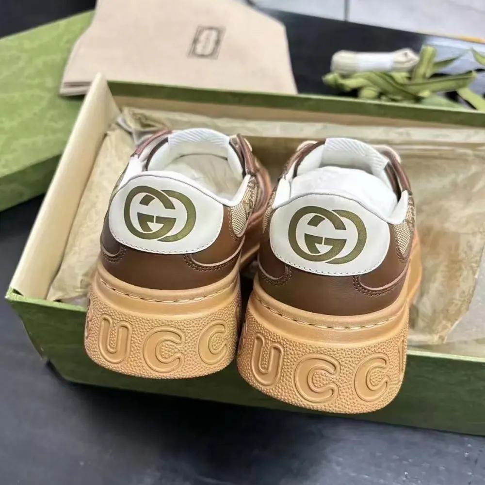 Gucci Unisex GG Trainers with Beige and Ebony Orignal GG Canvas