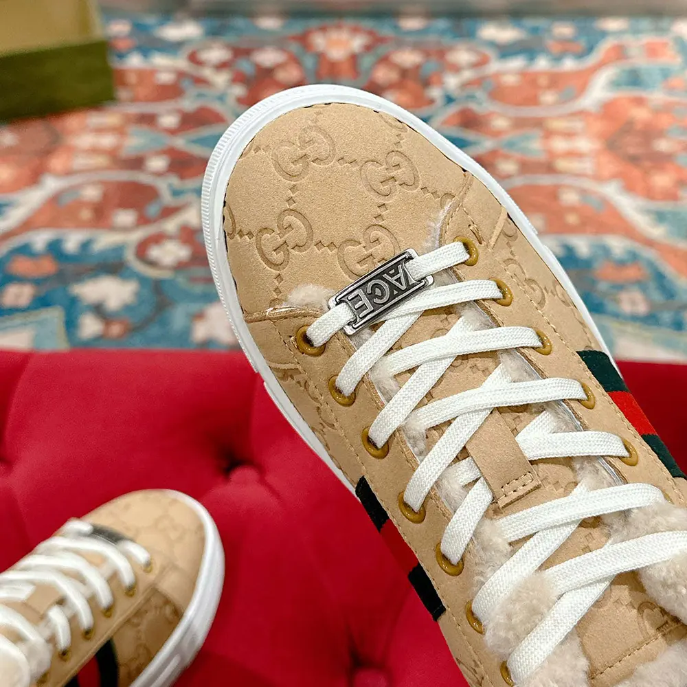 Gucci Unisex ACE Sneaker 798628AADUT9567
