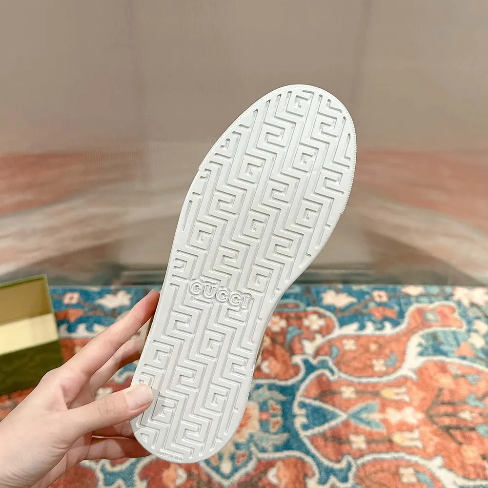 Gucci Unisex ACE Sneaker 798628AADUT9567