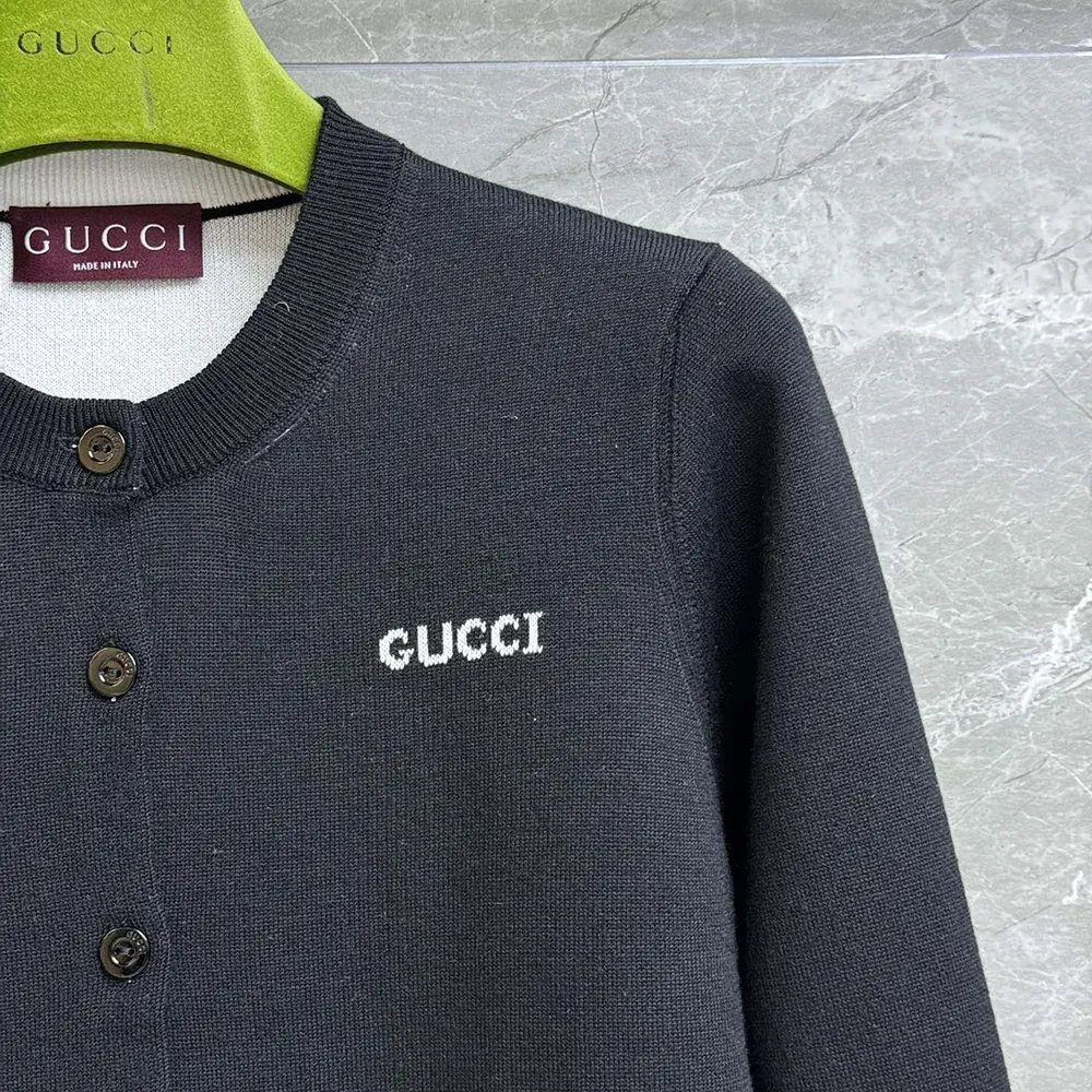 Gucci Men Wool Jacquard Cardigan with Intarsia 789673 XKD3P 1289