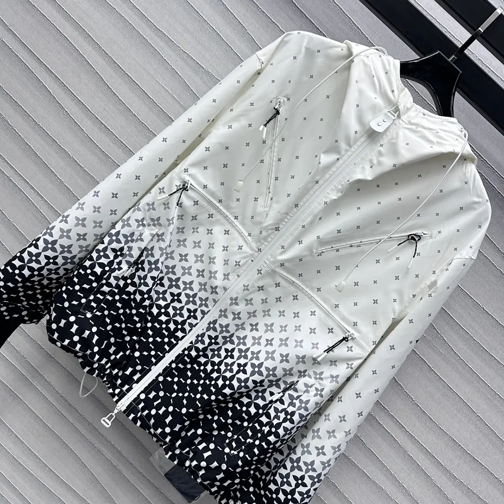 Louis Vuitton Women Ombré Monogram Shell Ski Jacket 1AGAQK