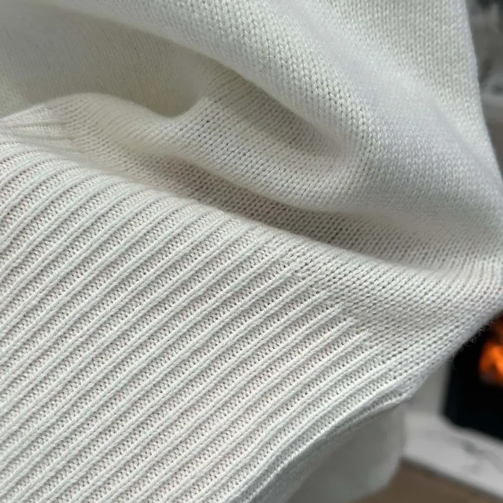 Dior Men DiorAlps Hooded Sweater White Wool and Cashmere Knit with Navy Blue Dior Star Motif