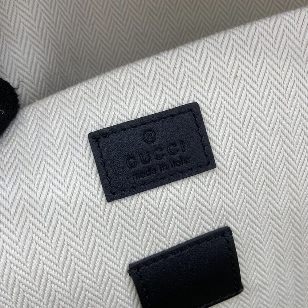Gucci Unisex GG Emblem Medium Backpack-Gray 821159FAED41000