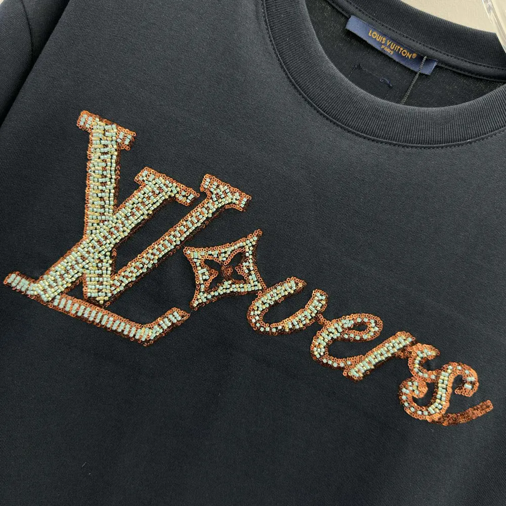Louis Vuitton Men LV Vers Embellished Short-Sleeved T-Shirt 1AGHXO